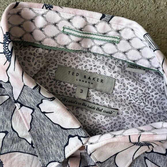 Ted Baker London Floral Short Sleeve Button Shirt Size 3 (M) Pink Gray Cotton - Picture 3 of 5